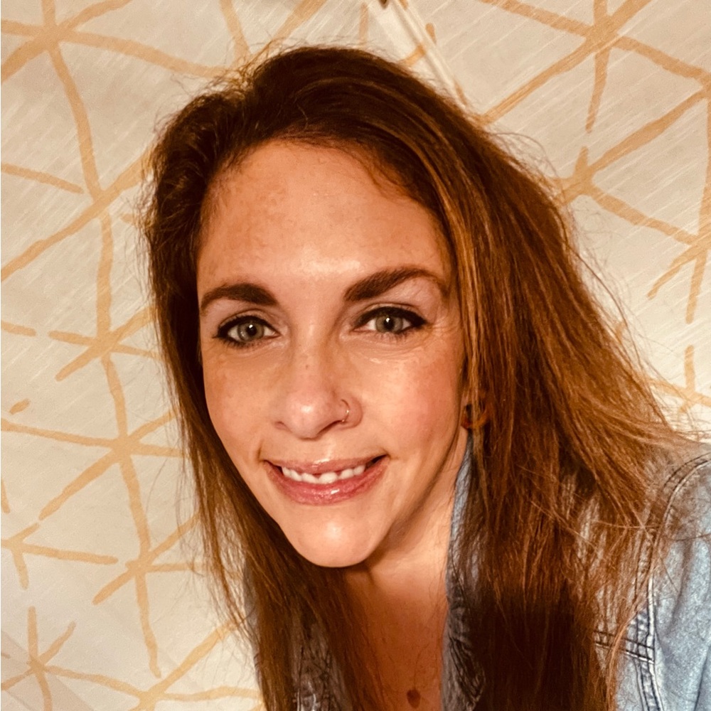 Meet your Posher, Niki